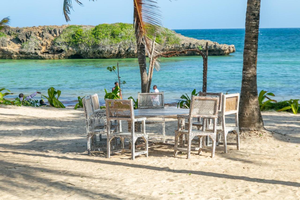 וואטאמו Sun Palm Beach Resort מראה חיצוני תמונה